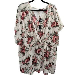 Torrid Top Womens Size 3X Floral White Roses Babydoll Flowy